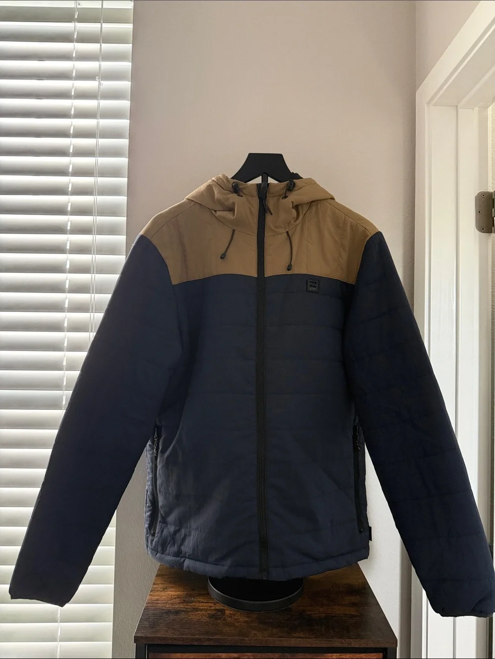 Billabong Hooded Lightweight Puffer Jacket